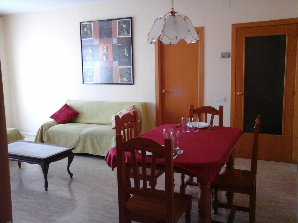 Apartament Fira L'Hospitalet de Llobregat Habitación foto
